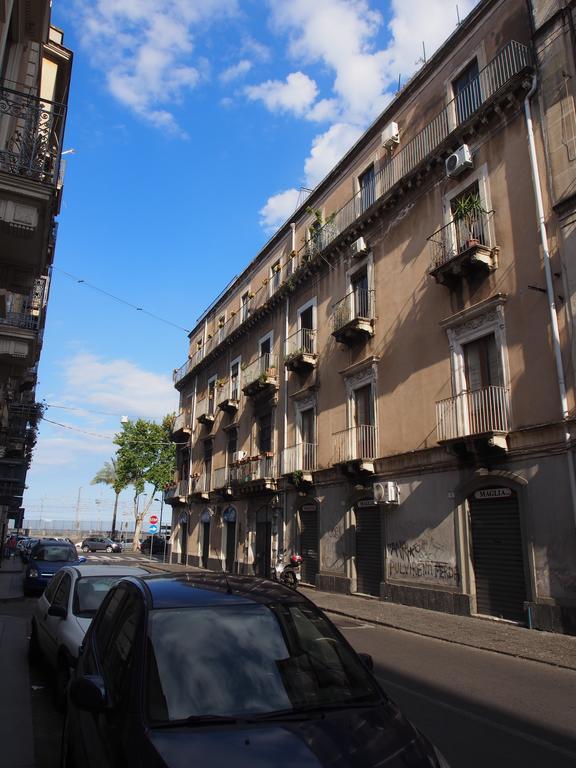 Casa Felice Nel Centro Storico, Ascensore E Terrazzo Catania Kültér fotó